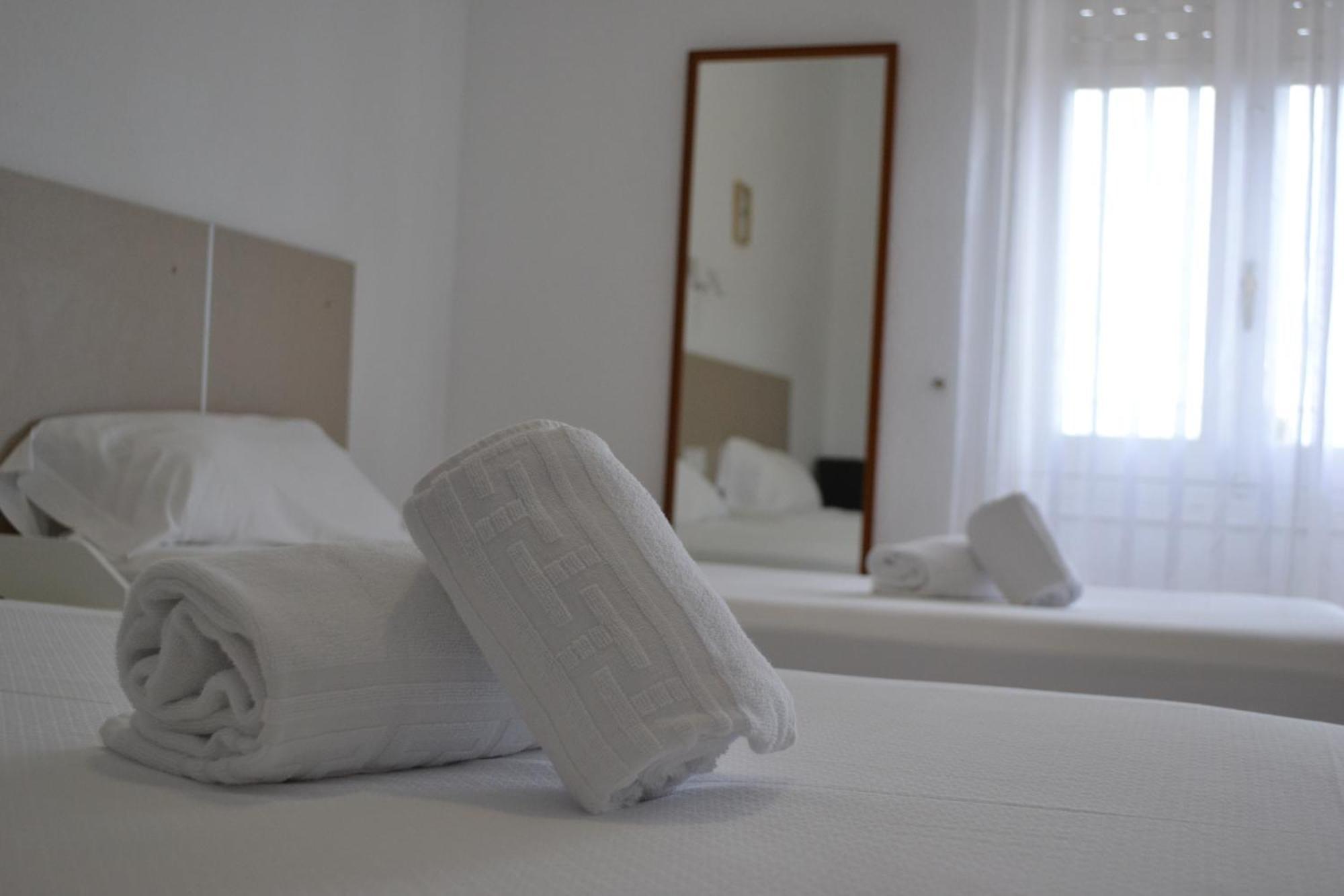 Hotel Bennington La Mariña Esterno foto